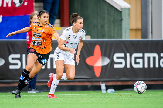 Kristianstads Miranda Nild  och Rosengårds Katrine Veje