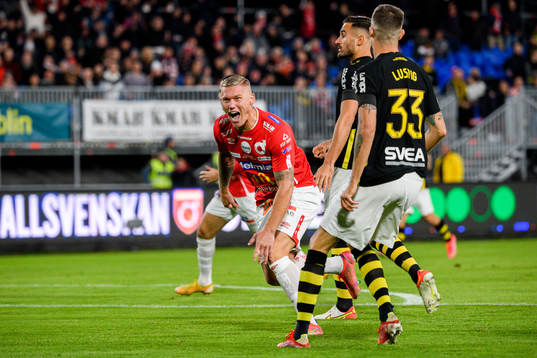 Degerfors Victor Edvardsen jublar