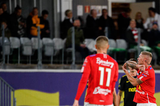 Degerfors Victor Edvardsen jublar