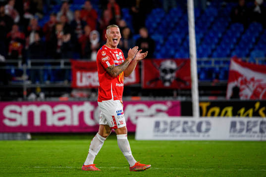 Degerfors Victor Edvardsen jublar
