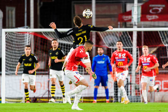s Bojan Radulovic och Degerfors Sean Sabetkar