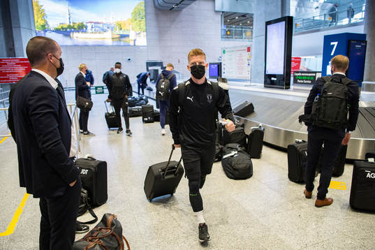 Bläddra bland fler bilder av Football, Champions League, Malmö FF, Team travel to Sankt Petersburg
