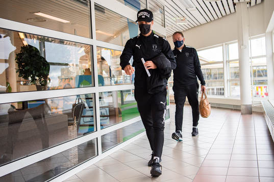 Eric Larsson and Remy Reijnierse, assistant coach of Malmö