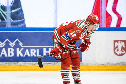 Moras Emil Oksanen deppar