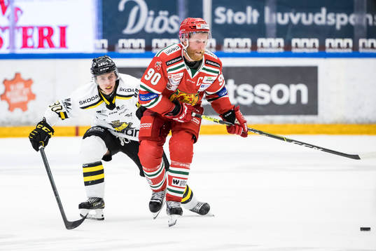 AIKs Sebastian Falk och Moras Daniel Ljungren