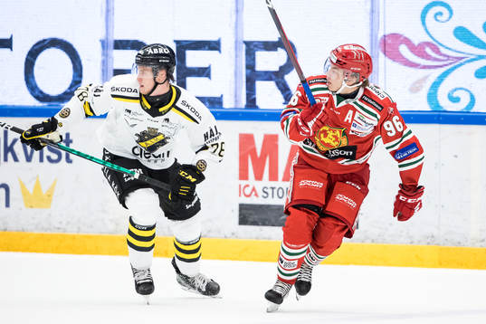 AIKs Thimo Nickl och Moras Lucas Wernblom