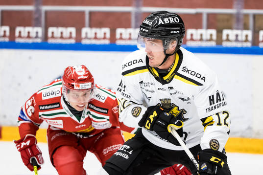 AIKs Max Lindholmunder ishockeymatchen i Hockeyallsvenskan