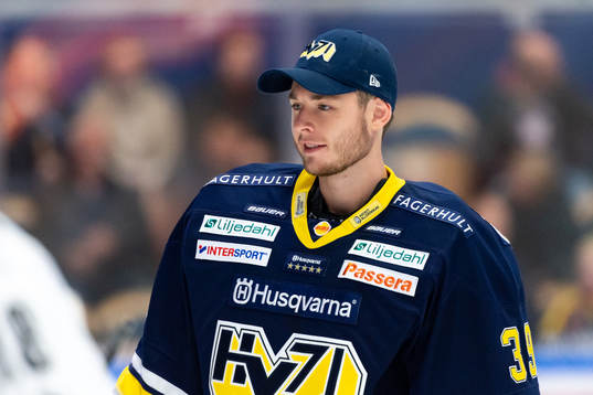 s målvakt Filip Larsson