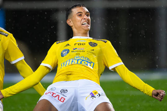 Falkenbergs Oliver Hintsa jublar