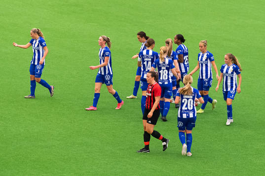 IFK Göteborgs spelare jublar