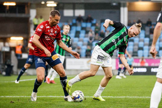 Örgrytes Jonathan Azulay och GAIS Jonas Lindberg