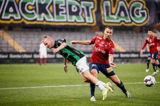GAIS Jonas Lindberg och Örgrytes Jonathan Azulay