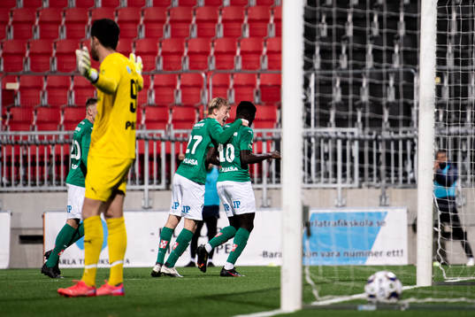 Jönköpings Eric Johana Omondi jublar