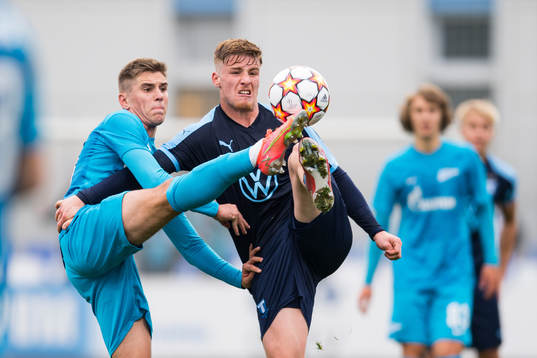 Vladislav Saus of Zenit and Markus Björkqvist of Malmö FF