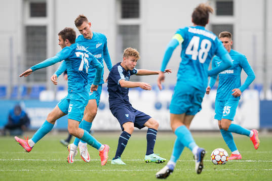 Hugo Bolin of Malmö FF and Danila