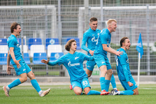 Arsenii Zigangirov of Zenit celebrate