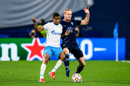 Wilmar Barrios of Zenit and Franz Brorsson of Malmö FF