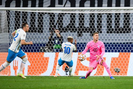 goalkeeper Johan Dahlin of Malmö FF