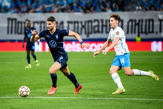 Antonio Colak of Malmö FF and Daler Kuzyaev of Zenit