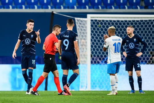 Anel Ahmedhodzic of Malmö FF reacts towards Referee Tasos