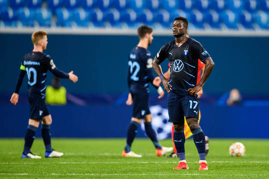 Malik Abubakari of Malmö FF looks dejected