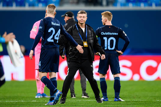 Lasse Nielsen and Jon Dahl Tomasson, head coach of Malmö FF