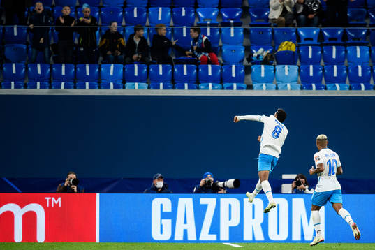 Wendel of Zenit celebrates