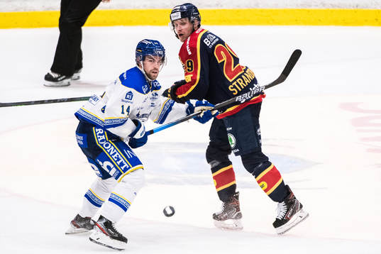 Leksands Oskar Lang och Djurgårdens Sebastian Strandberg