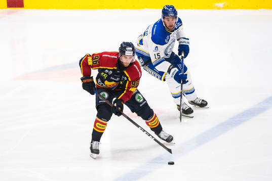 Djurgårdens Matthew Lorito och Leksands Max Veronneau