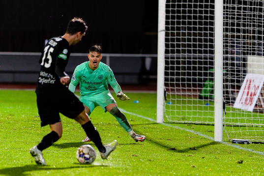 Värnamos målvakt Filip Eriksson när Västerås Olle