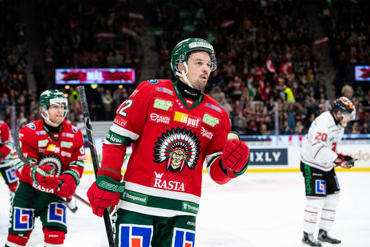 Frölundas Patrik Carlsson jublar