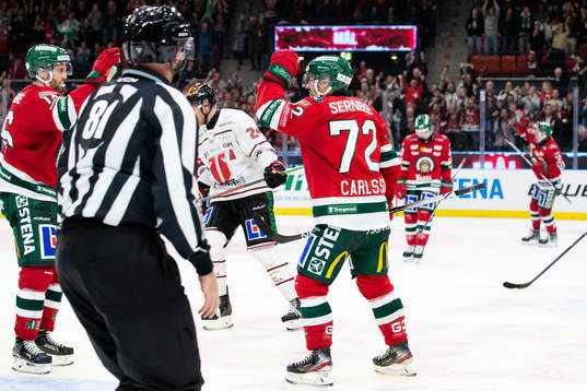 Frölundas Patrik Carlsson jublar ihop med Stefan Elliot