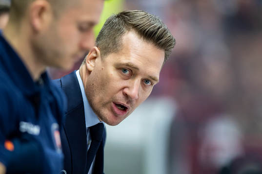 Växjös tränare Sam Hallam