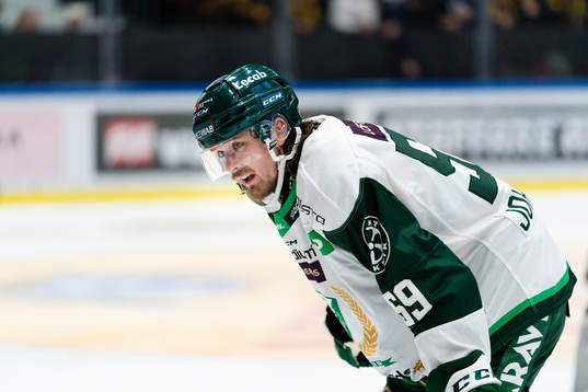 Färjestads Linus Johansson deppar