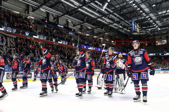 Linköpings spelare jublar