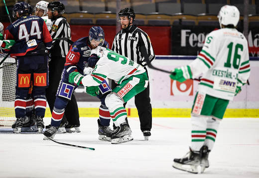 Linköpings Alexander Johansson 0ch Rögles Ted Brithén