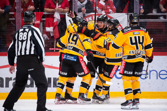 Luleås spelare jublar