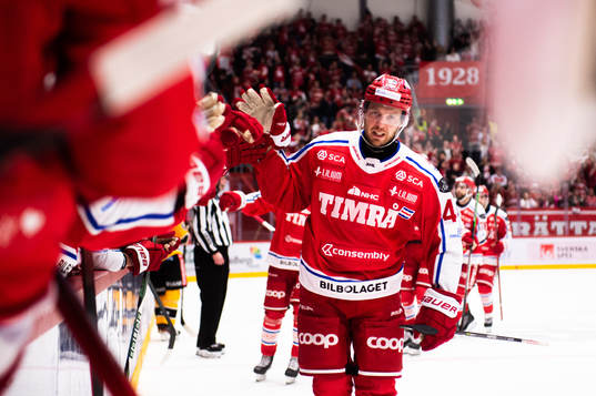 Timrås Jacob Blomqvist jublar