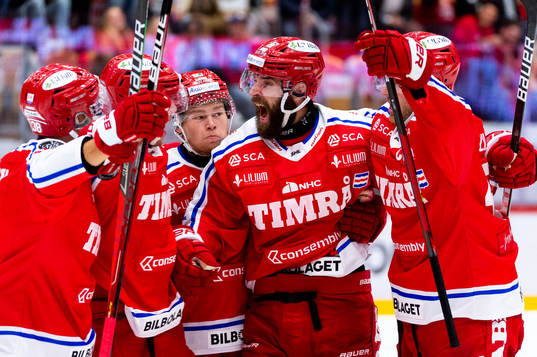 Timrås Per Svensson jublar