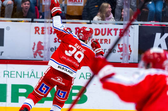 Timrås Ty Rattie jublar
