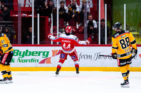 Timrås Jacob Blomqvist jublar