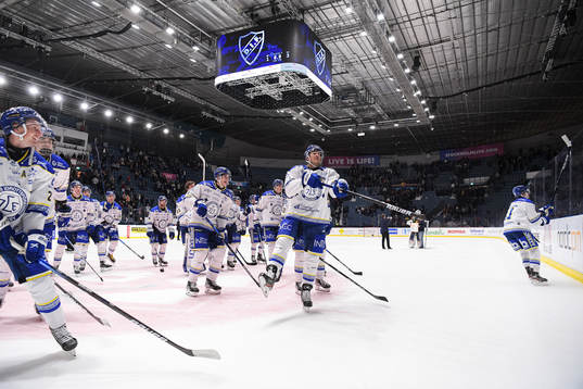 Leksands spelare jublar