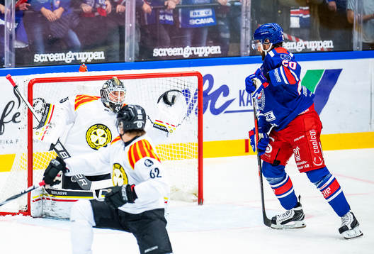 Brynäs målvakt Viktor Andrén och Oskarshamns Hynek