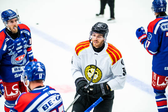 Brynäs Oscar Eklind jublar