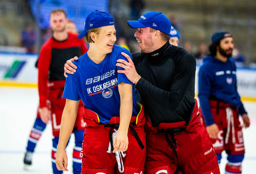 Oskarshamns Mikael Øby - Olsen och Joakim Thelin jublar