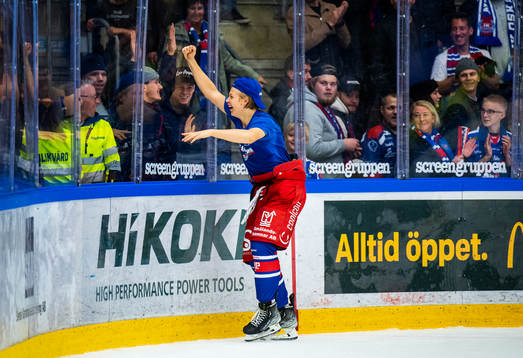 Oskarshamns Mikael Øby - Olsen jublar