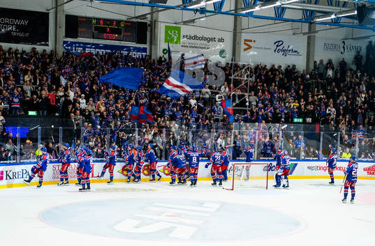 Oskarshamns spelare jublar