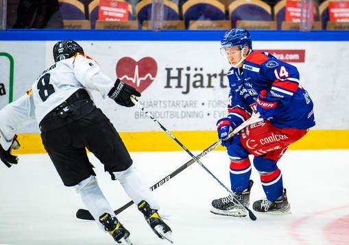 Brynäs John Nyberg och Oskarshamns Mikael Øby - Olsen