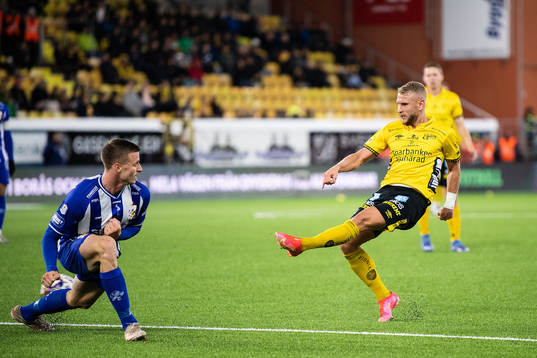 Elfsborgs Simon Strand och IFK Göteborgs Calle Johansson
