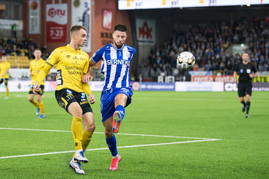 Elfsborgs Leo Väisänen och IFK Göteborgs Kevin Yakob